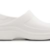 Sandales Crocs (femmes) Cozy à semelle épaisse blanches 204045-100 Sandales Crocs (femmes) Cozy à semelle épaisse blanches 204045-100
