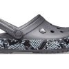 Sandales Crocs (femmes) motif serpent noir graphite 206380-02W