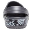Sandales Crocs (femmes) motif serpent noir graphite 206380-02W
