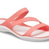 Sandales Crocs (femmes) à semelle souple Cozy Sports rouges 203998-6SL