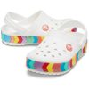 Sandales Crocs Rainbow Outdoor Beach Sports pour grands garçons, blanches, 207007-100