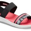 Sandales d&rsquo;extérieur ouvertes Crocs LiteRide (femmes) à motif noir et rouge, 205868-066