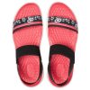 Sandales d&rsquo;extérieur ouvertes Crocs LiteRide (femmes) à motif noir et rouge, 205868-066