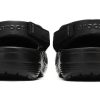 Sandales de plage confortables et respirantes Crocs Classic Clog, noires 207142-001