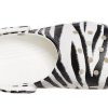 Sandales de plage Crocs Classic Clog à imprimé animal, noir et blanc, 206676-1DE