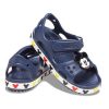 Sandales de sport à talon plat et bout ouvert Crocs (PS) Funny Mickey Velcro, bleu foncé, 206171-410