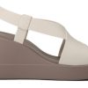 Sandales légères Crocs Brooklyn (femmes) – Gris ciment – 206222-16T