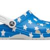Sandales légères et confortables Crocs (femmes) USA à imprimé motif bleu rouge 205974-94S