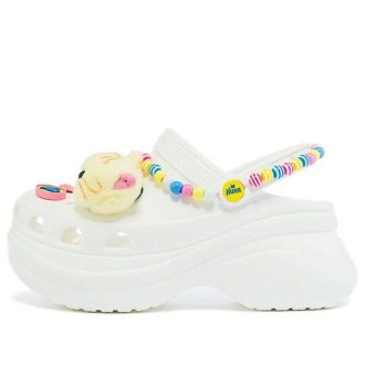 Sandales multicolores Crocs (femmes) Nana avec Room1042 x Crocs CAT Sports 208178-90H