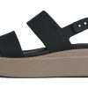 Sandales noires à semelle épaisse Crocs Brooklyn (femmes) « Noir » 206453-07H
