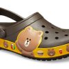 Sandales unisexes Crocs x Line Friends Beach marron 205791-206