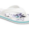 Tongs Crocs (femmes) Crocband Flowers blanches 206101-1C8