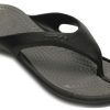 Tongs Crocs Soft Sole Cozy unisexes, noir et gris, 10024-05M