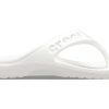 Tongs décontractées minimalistes Crocs Baya blanches 11999-100