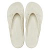 Tongs à plateforme classiques Crocs (femmes) (beige) 207714-2Y2